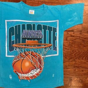 Vintage 1990s Charlotte Hornets Mad Balls NBA Basketball T-Shirt Medium